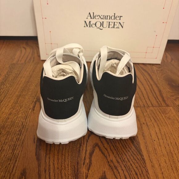 Alexander McQueen Court Trainer in White/Black Size 39 - Picture 5 of 7